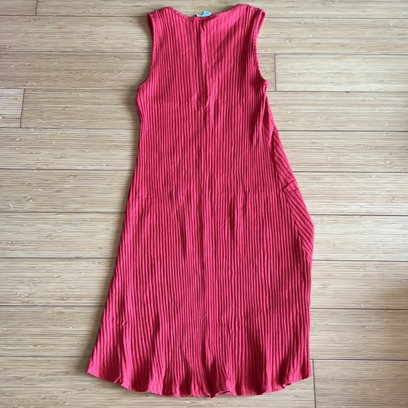 Amour Vert Ribbed Dress - Picture 2 of 3